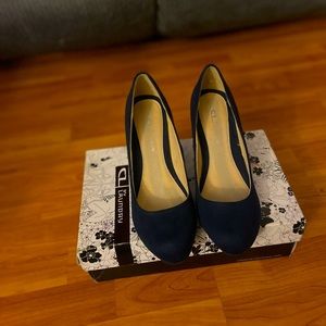 Navy Suede heels very good condition